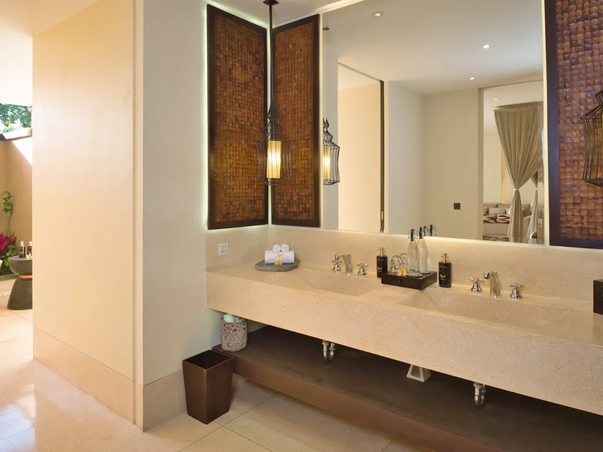 Private Garden Royal Suite bathroom with double vanity and outdoor flower bath in Ubud, Bali