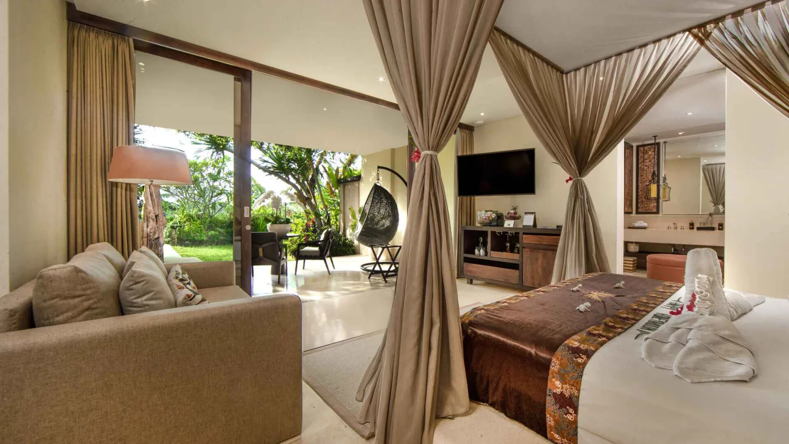 Private Garden Royal Suite