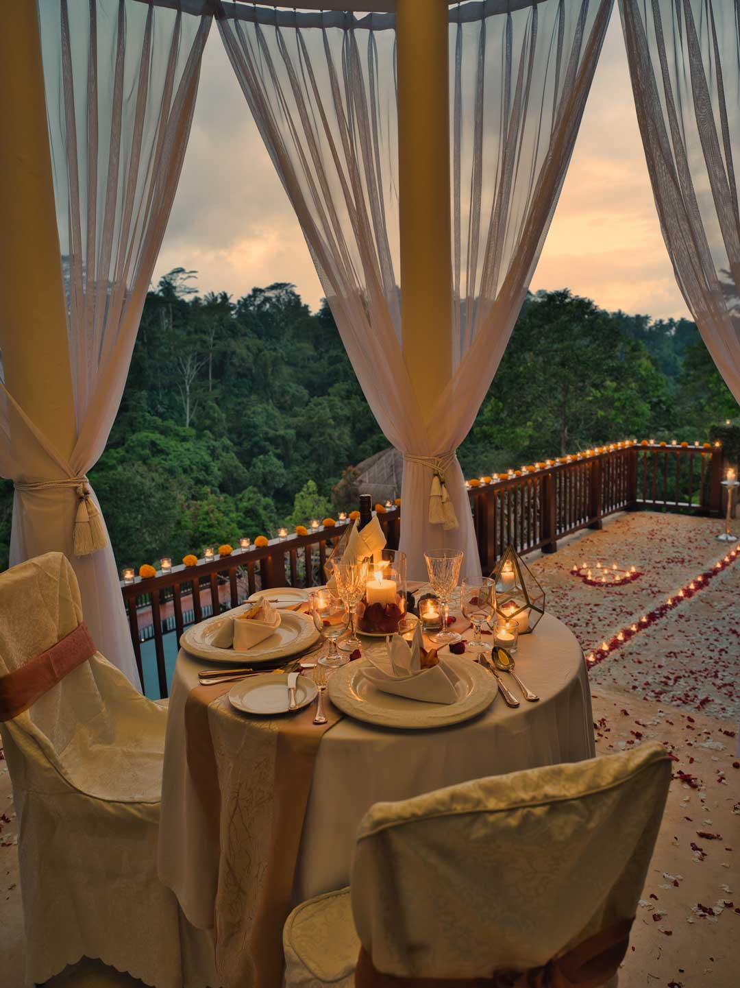 Honeymoon Packages - 4 Days 3 Nights