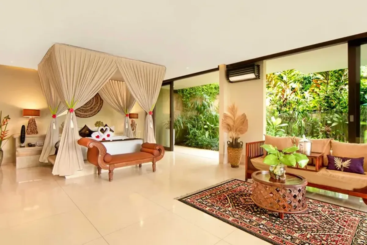 Spacious Presidential Suite bedroom and living area at Nandini Jungle by Hanging Gardens