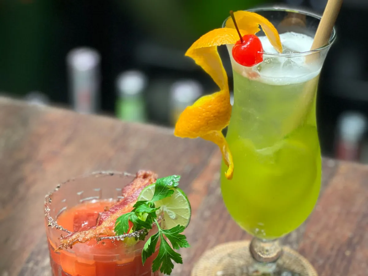 One Hour Free Flow Cocktails for One Person