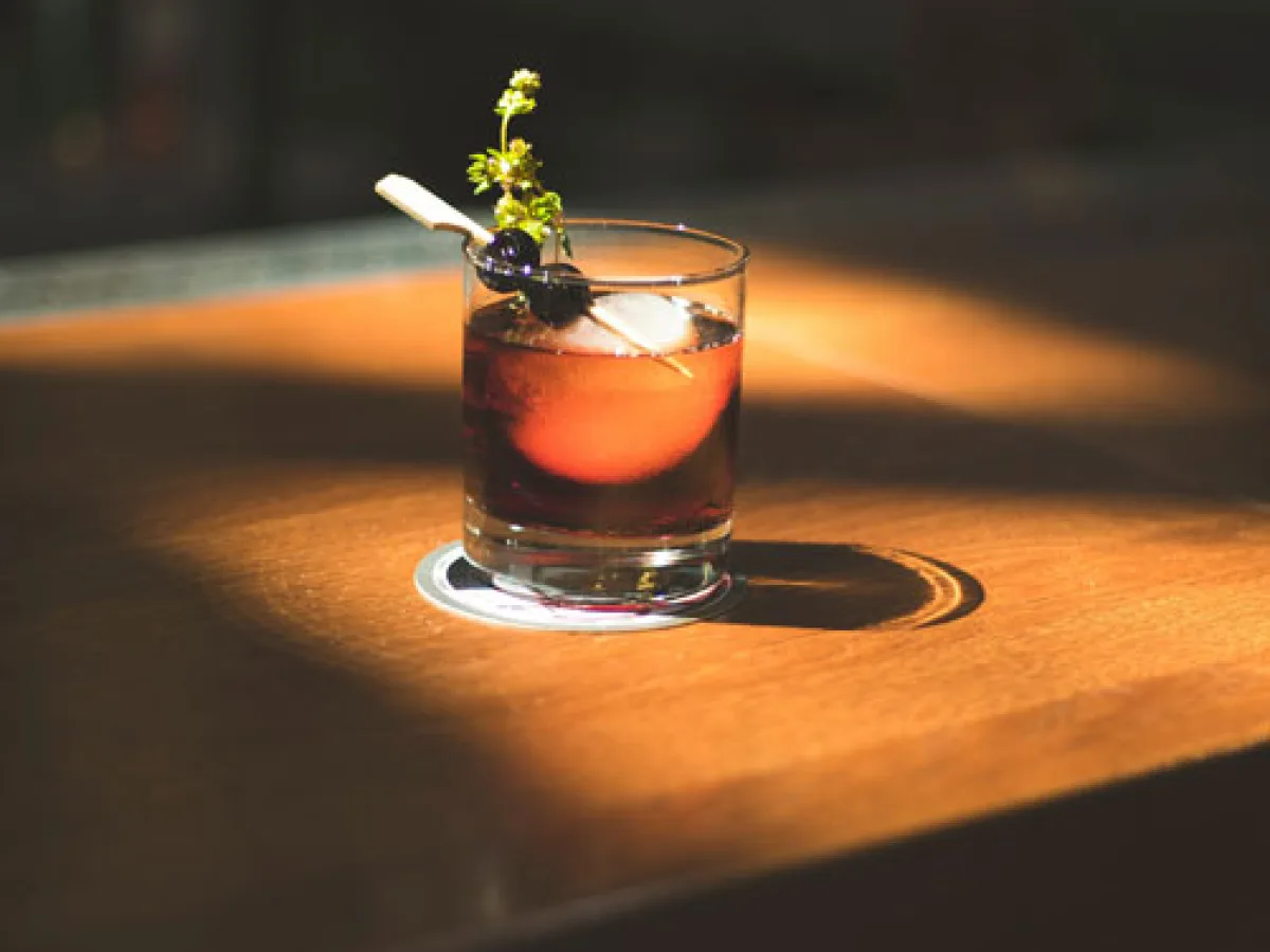 One Hour Free Flow Cocktails for Two Persons