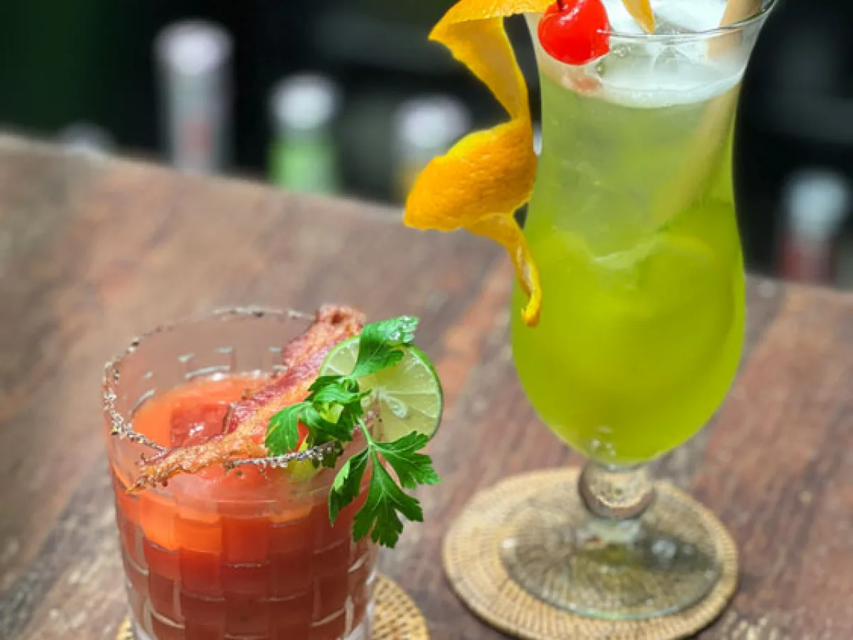 One Hour Free Flow Cocktails for One Person